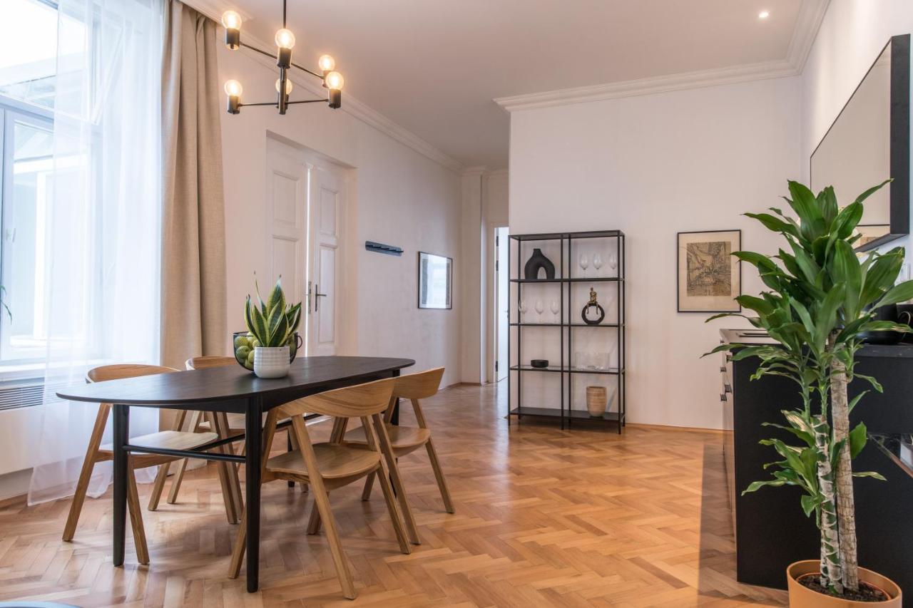 New Design Apt - Central Location Wenceslas Square プラハ エクステリア 写真