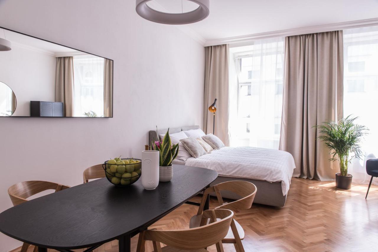 New Design Apt - Central Location Wenceslas Square プラハ エクステリア 写真