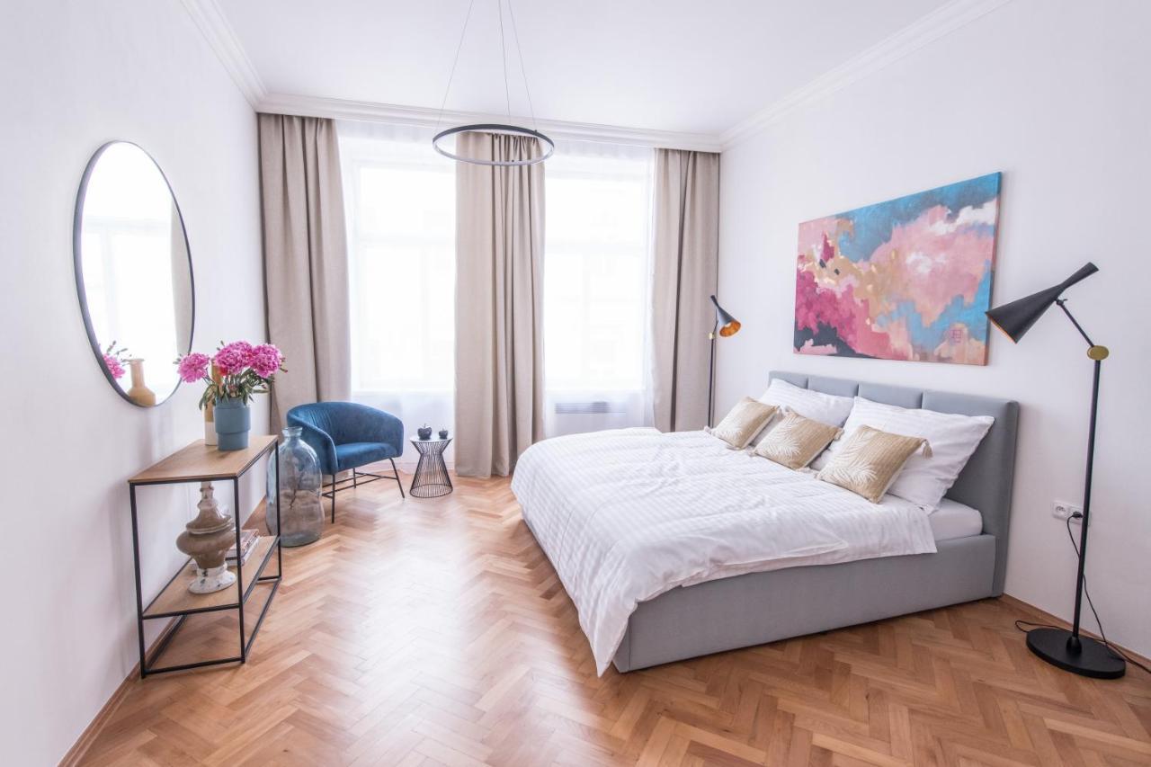 New Design Apt - Central Location Wenceslas Square プラハ エクステリア 写真