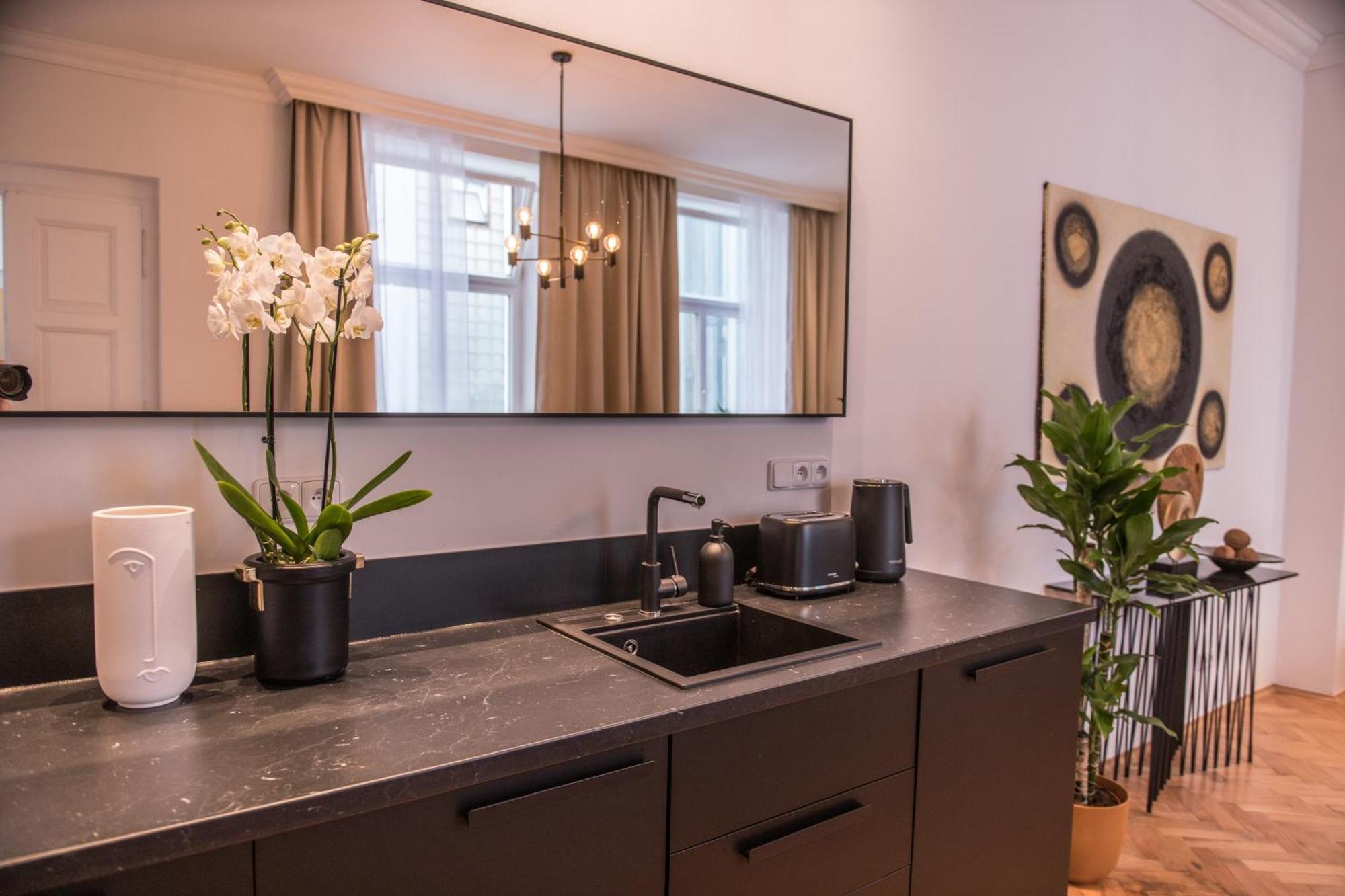 New Design Apt - Central Location Wenceslas Square プラハ エクステリア 写真